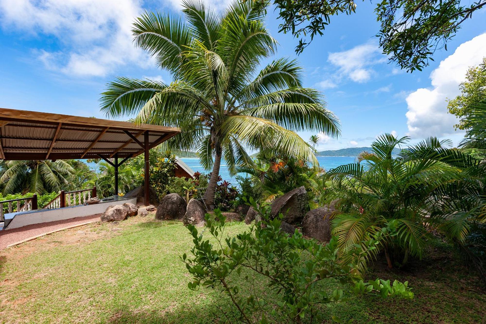Chalets Cote Mer Baie Sainte Anne Екстериор снимка