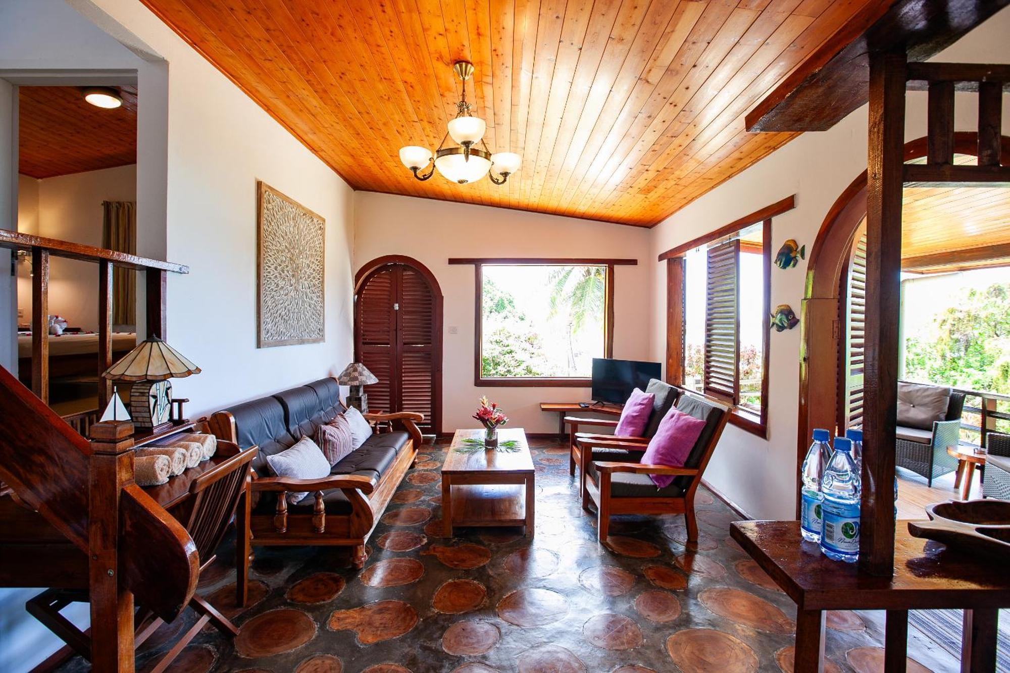 Chalets Cote Mer Baie Sainte Anne Екстериор снимка