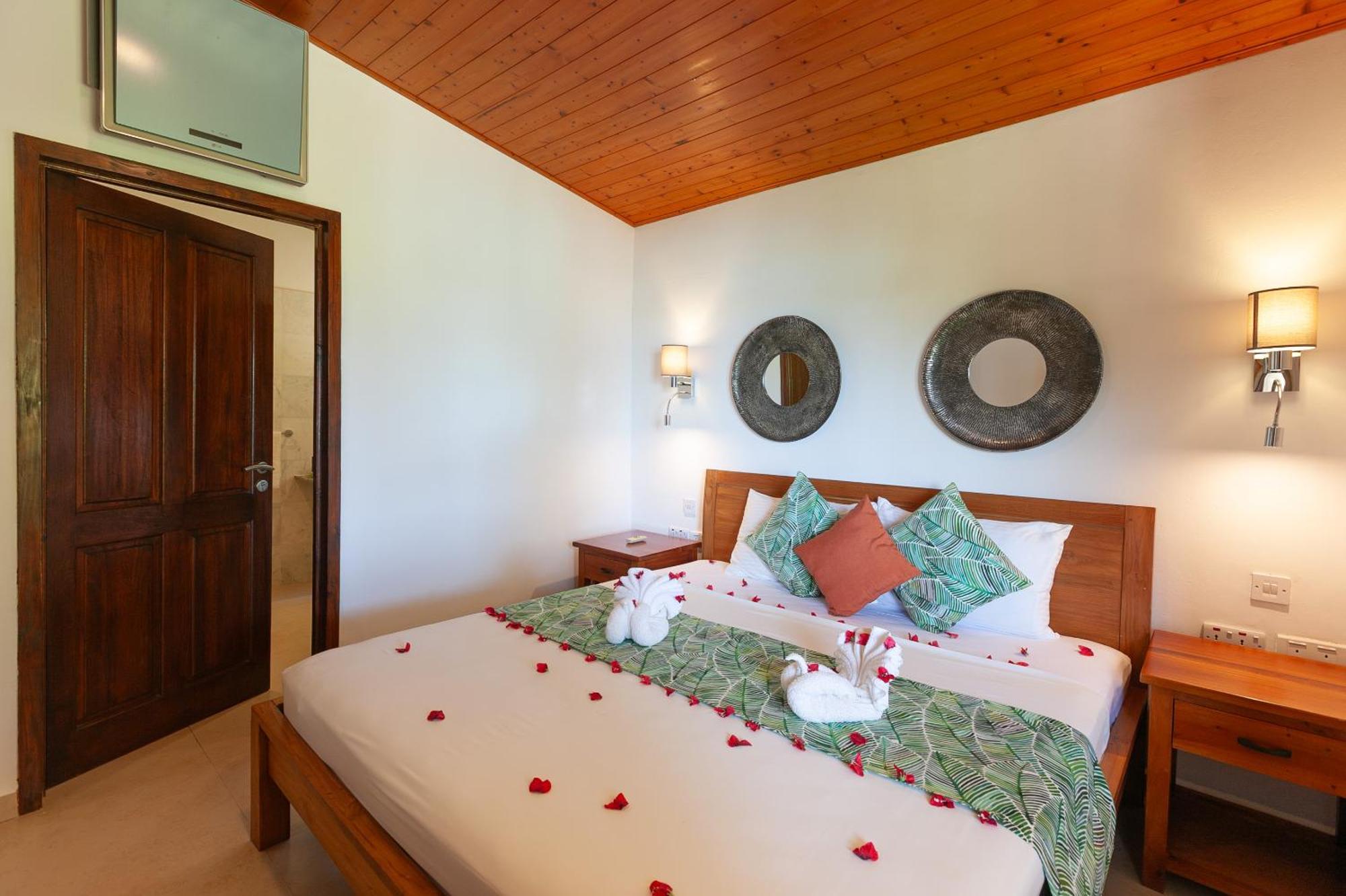 Chalets Cote Mer Baie Sainte Anne Екстериор снимка