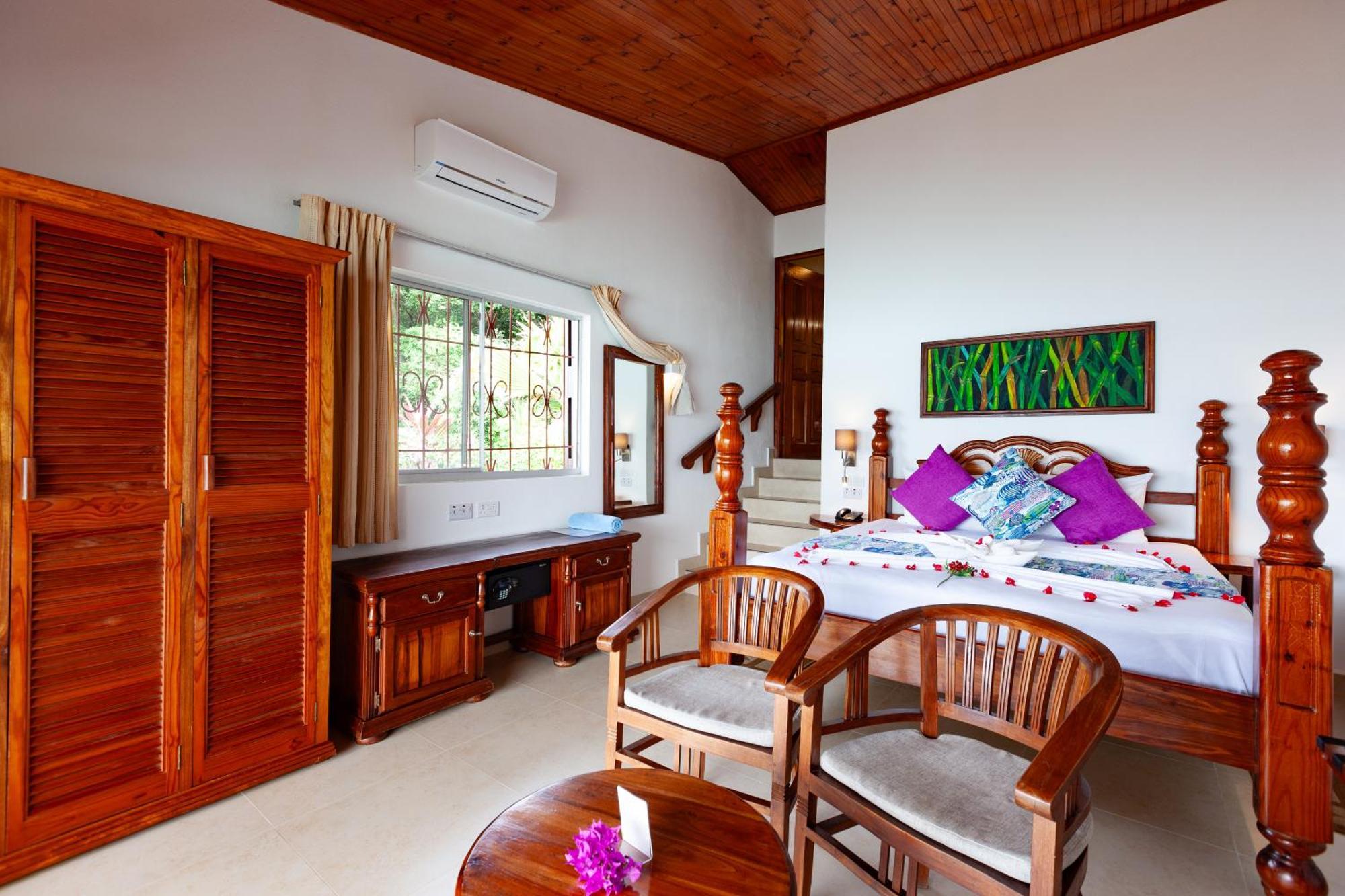 Chalets Cote Mer Baie Sainte Anne Екстериор снимка